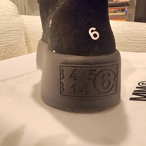 WOMENS MAISON MARGIELA SHOES, SIZE 9 - Picture 3 of 5